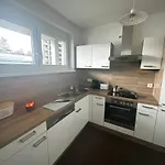 아파트 Urban Comfort Mit Balkon Und Tiefgarage *