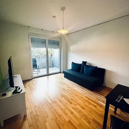Urban Comfort Mit Balkon Und Tiefgarage * 그라츠