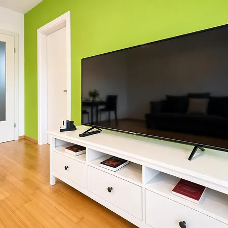 Apartman Urban Comfort Mit Balkon Und Tiefgarage