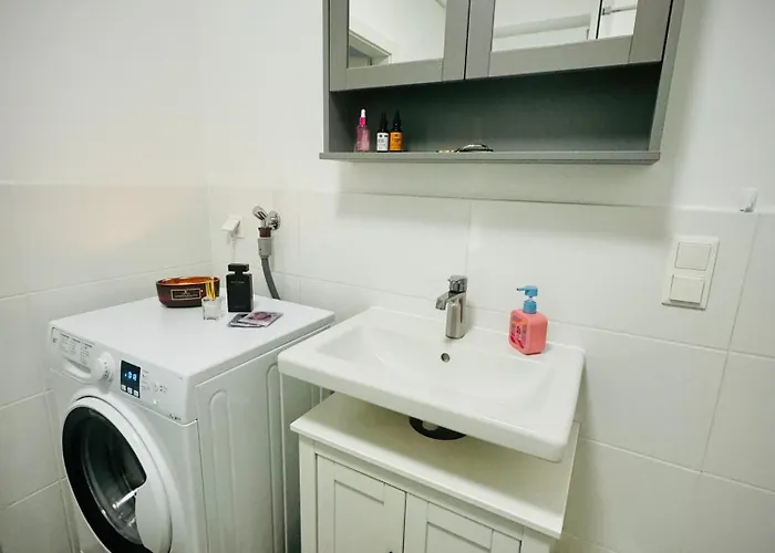 Lägenhet Urban Comfort Mit Balkon Und Tiefgarage Graz