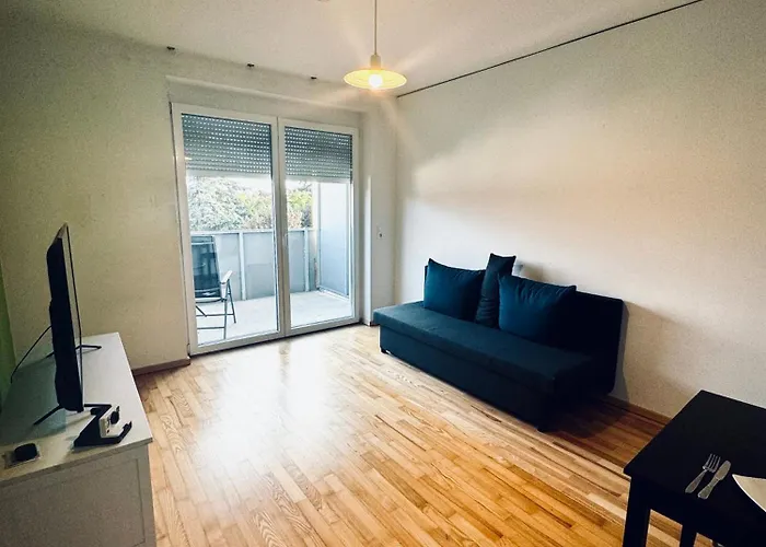 Urban Comfort Mit Balkon Und Tiefgarage * غراتس